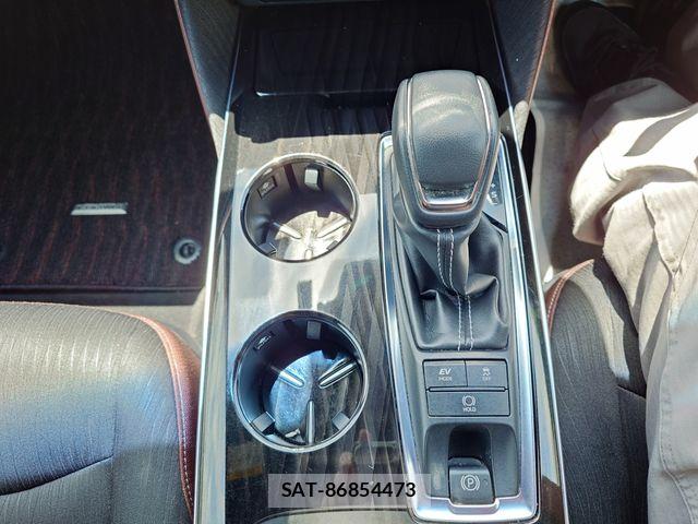 Toyota CROWN SEDAN 2018-11 8244918-17