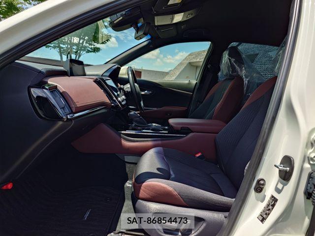 Toyota CROWN SEDAN 2018-11 8244918-19