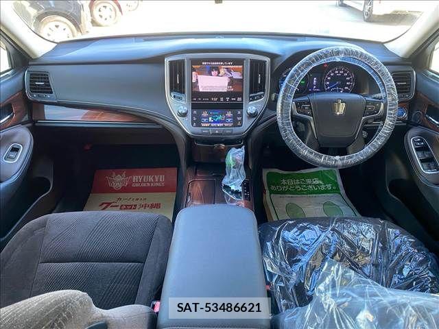 Toyota CROWN SEDAN 2013-06 8244924-2