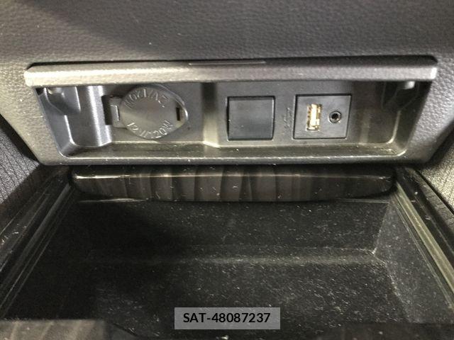 Toyota CROWN SEDAN 2019-05 8244919-17