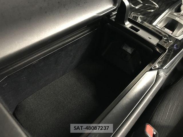 Toyota CROWN SEDAN 2019-05 8244919-18