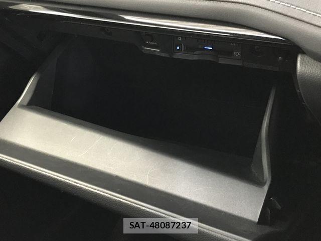Toyota CROWN SEDAN 2019-05 8244919-20