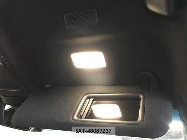 Toyota CROWN SEDAN 2019-05 8244919-23