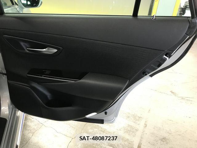 Toyota CROWN SEDAN 2019-05 8244919-24