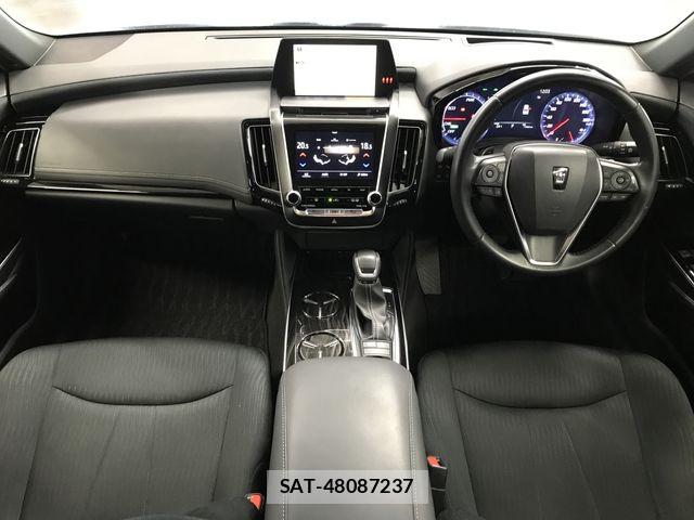 Toyota CROWN SEDAN 2019-05 8244919-3