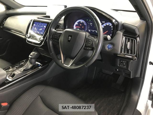 Toyota CROWN SEDAN 2019-05 8244919-7