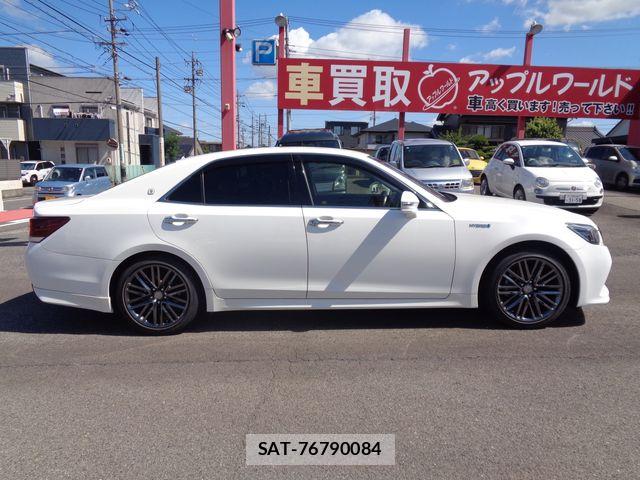 Toyota CROWN SEDAN 2018-12 8244917-5