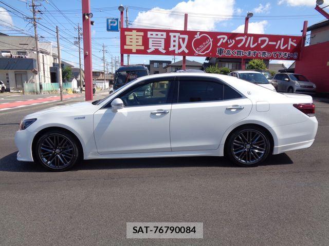 Toyota CROWN SEDAN 2018-12 8244917-6