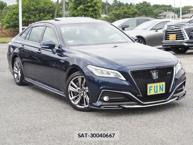 Toyota CROWN SEDAN 2021-06 8244913-2