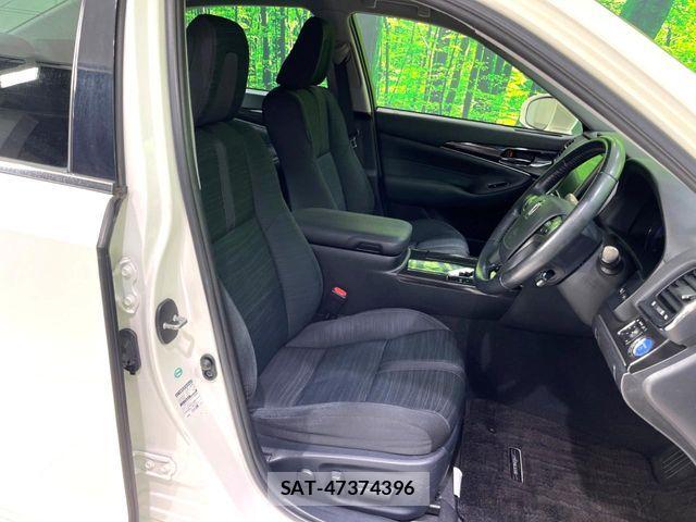 Toyota CROWN SEDAN 2013-09 8244923-11