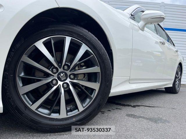 Toyota CROWN SEDAN 2020-07 8244915-12