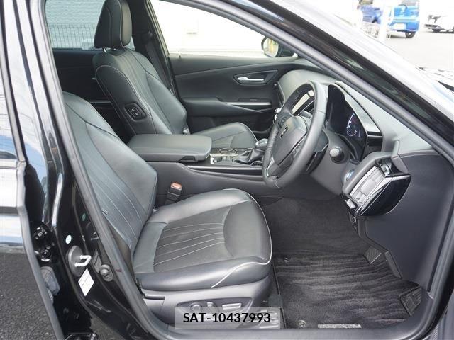 Toyota CROWN SEDAN 2018-07 8244914-13
