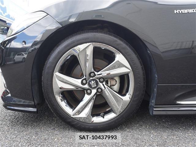 Toyota CROWN SEDAN 2018-07 8244914-16