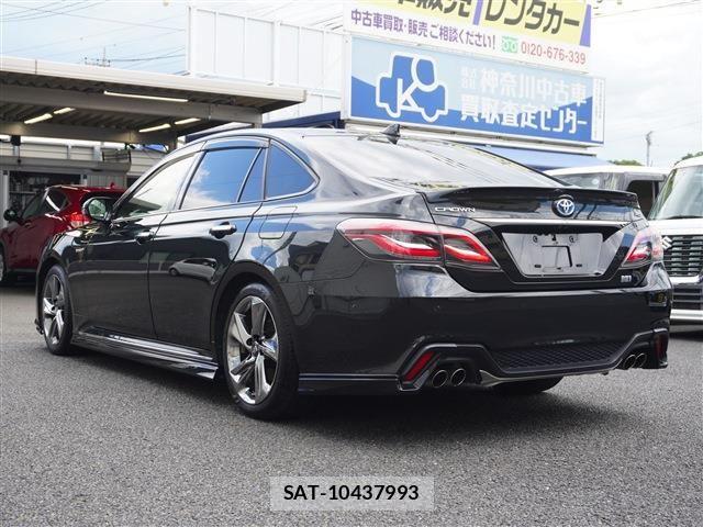 Toyota CROWN SEDAN 2018-07 8244914-2