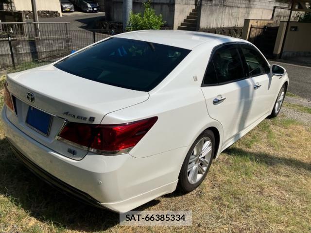 Toyota CROWN SEDAN 2013-11 8244927-2