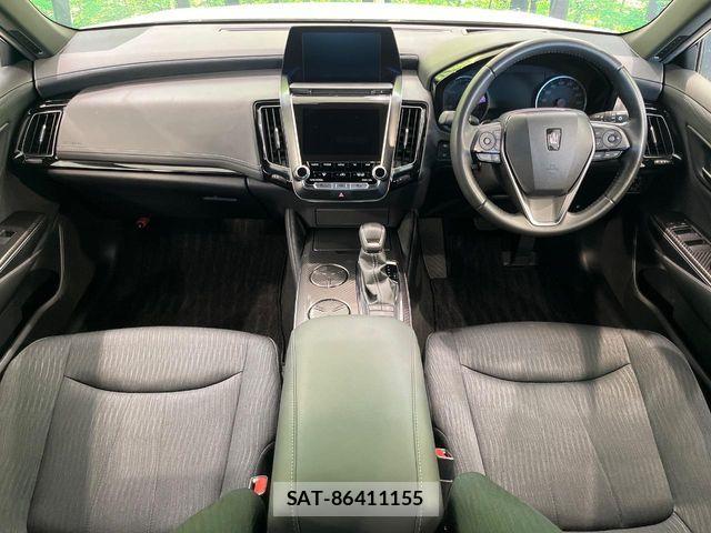 Toyota CROWN SEDAN 2019-03 8244916-1