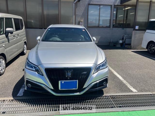 Toyota CROWN SEDAN 2018-11 8244922-1