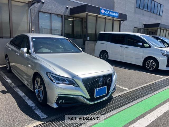 Toyota CROWN SEDAN 2018-11 8244922-2
