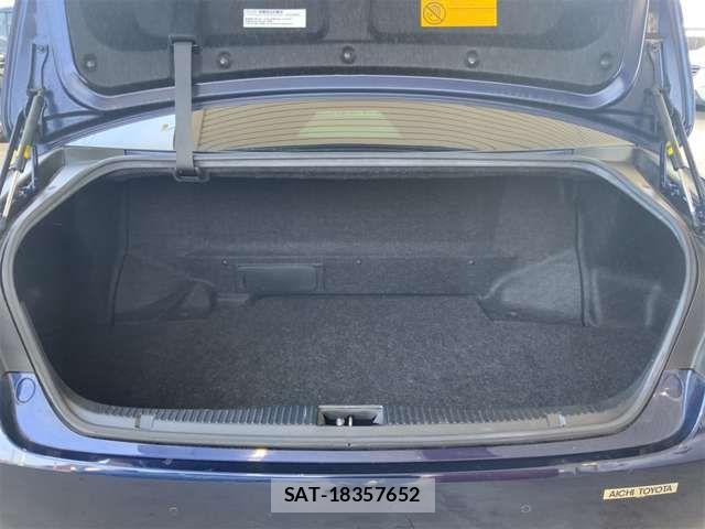 Toyota CROWN SEDAN 2015-12 8313944-16