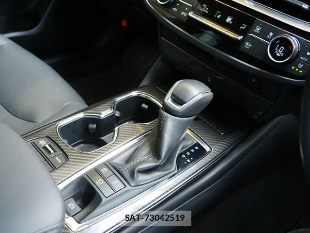 Toyota CROWN SEDAN 2021-06 8313913-26