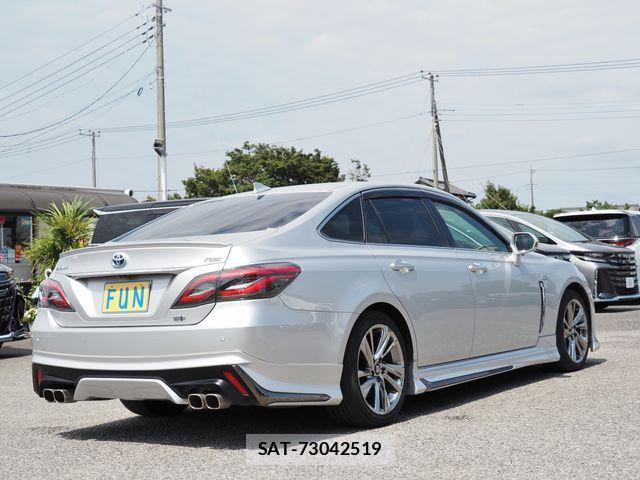 Toyota CROWN SEDAN 2021-06 8313913-4