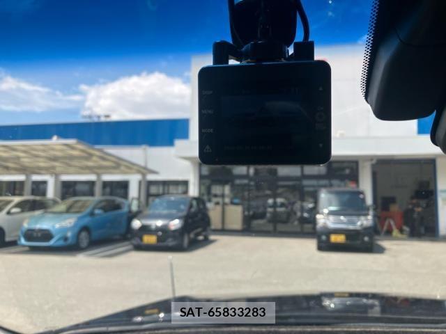 Toyota CROWN SEDAN 2017-07 8313950-20