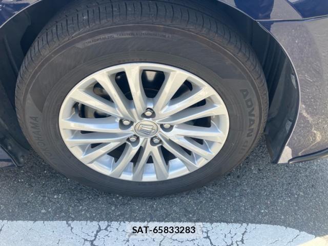 Toyota CROWN SEDAN 2017-07 8313950-5