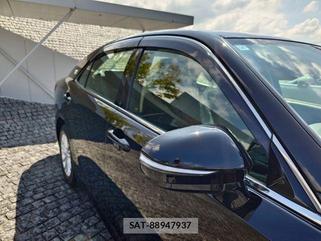 Toyota CROWN SEDAN 2017-06 8313936-4