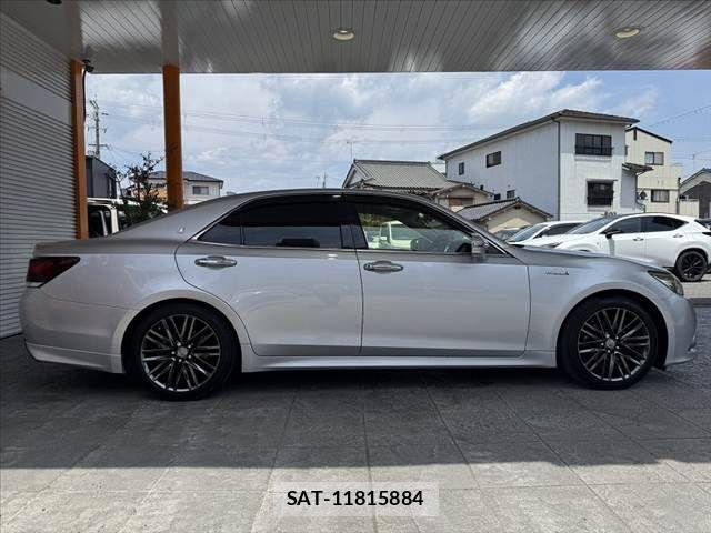 Toyota CROWN SEDAN 2015-03 8313956-10