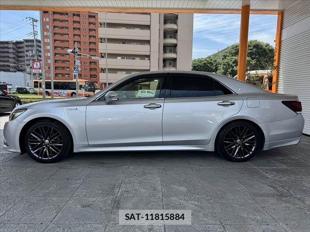 Toyota CROWN SEDAN 2015-03 8313956-11
