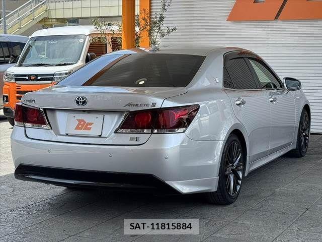 Toyota CROWN SEDAN 2015-03 8313956-12