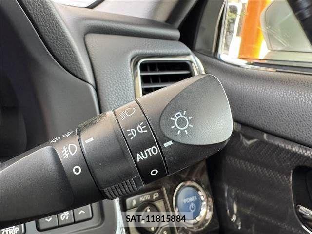 Toyota CROWN SEDAN 2015-03 8313956-26