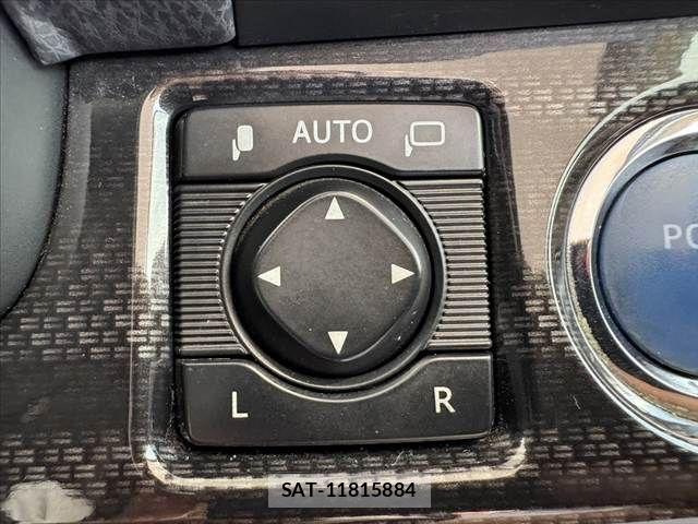 Toyota CROWN SEDAN 2015-03 8313956-29