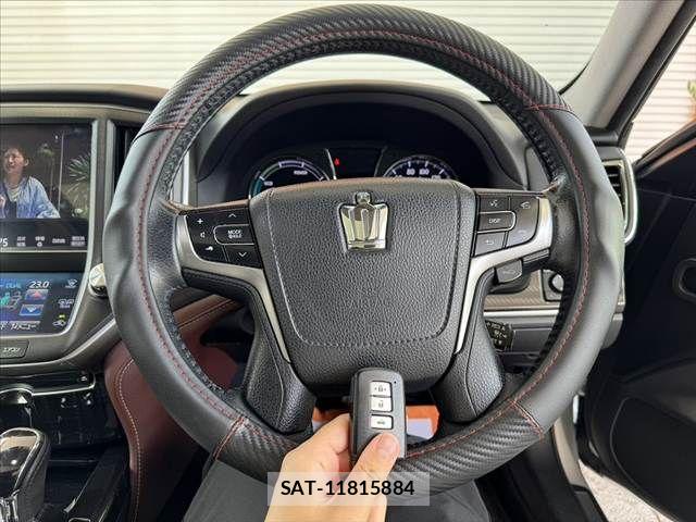 Toyota CROWN SEDAN 2015-03 8313956-6