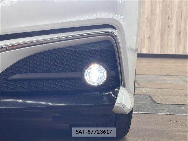 Toyota CROWN SEDAN 2021-07 8313929-11