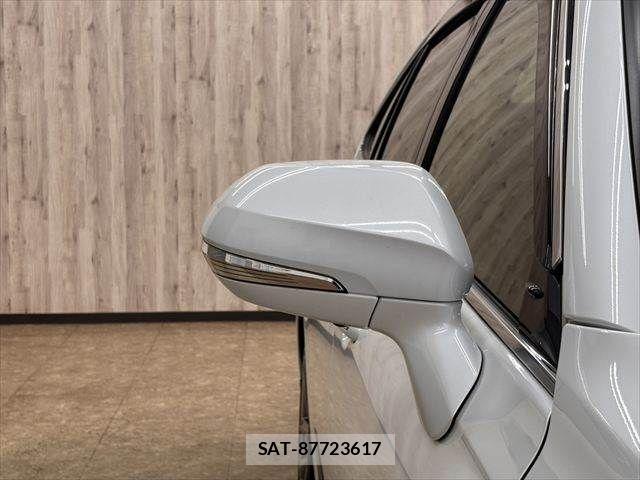 Toyota CROWN SEDAN 2021-07 8313929-25