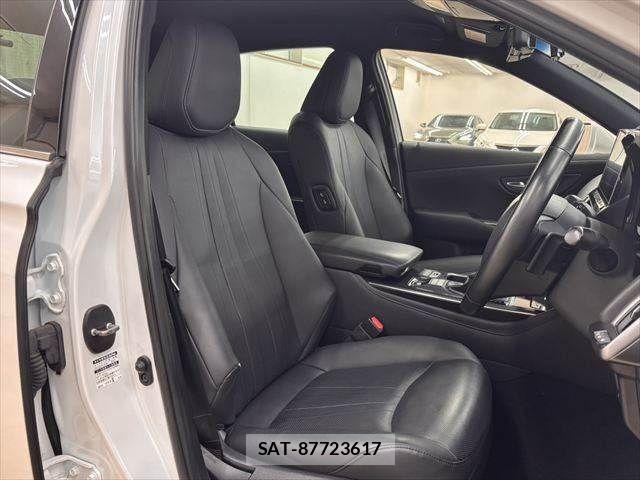 Toyota CROWN SEDAN 2021-07 8313929-6