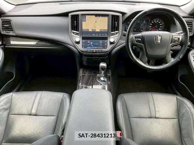 Toyota CROWN SEDAN 2016-03 8313940-14