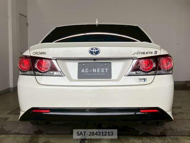 Toyota CROWN SEDAN 2016-03 8313940-18