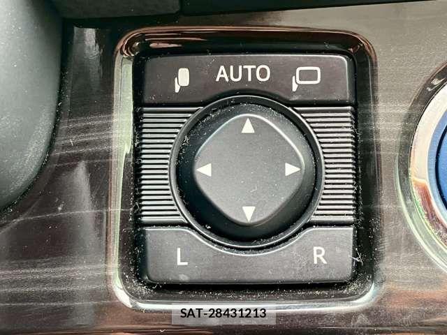 Toyota CROWN SEDAN 2016-03 8313940-7