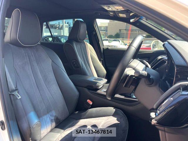 Toyota CROWN SEDAN 2018-07 8313927-6