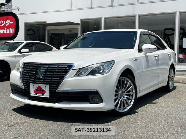 Toyota CROWN SEDAN 2013-10 8313942-0