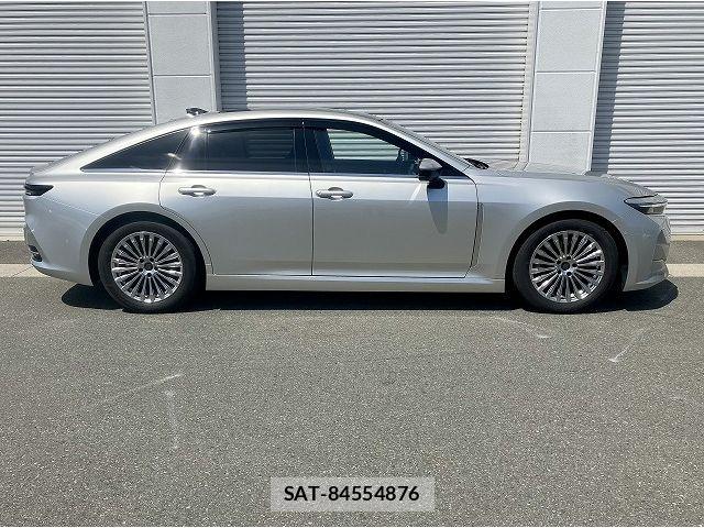 Toyota CROWN SEDAN 2024-05 8313912-17