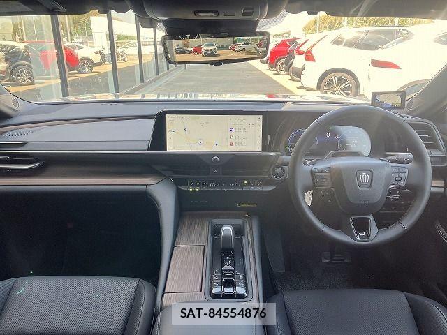 Toyota CROWN SEDAN 2024-05 8313912-2