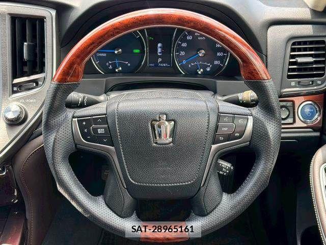 Toyota CROWN SEDAN 2013-06 8313949-9
