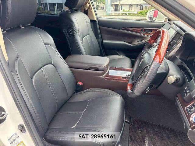 Toyota CROWN SEDAN 2013-06 8313949-15
