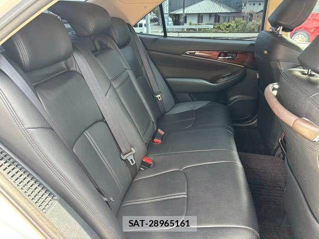 Toyota CROWN SEDAN 2013-06 8313949-17