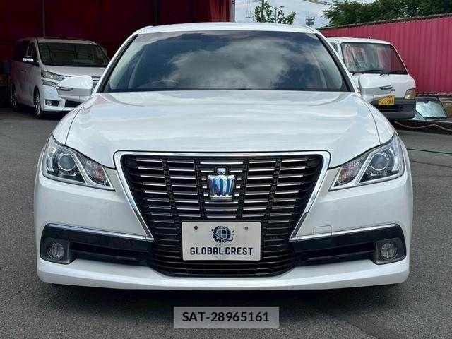 Toyota CROWN SEDAN 2013-06 8313949-1