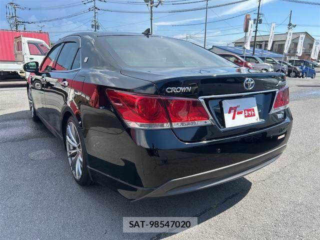 Toyota CROWN SEDAN 2013-03 8313954-5