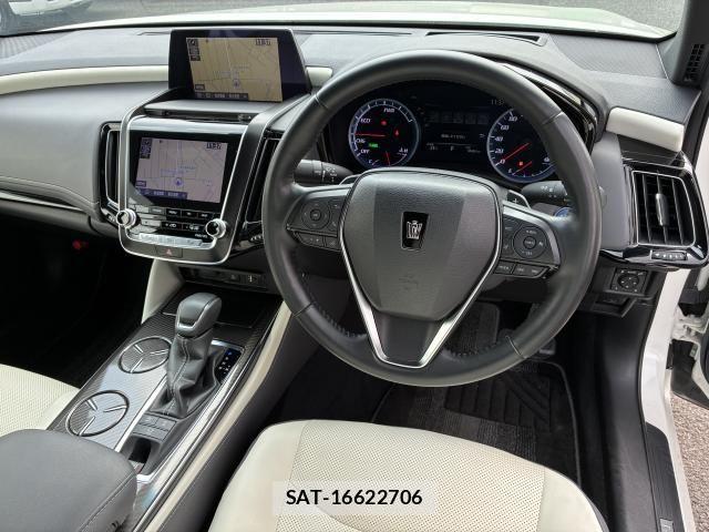 Toyota CROWN SEDAN 2019-07 8313925-3